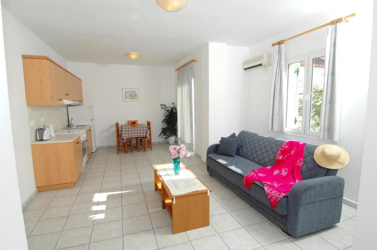 Alexis Studios And Apartments Agia Efimia 外观 照片