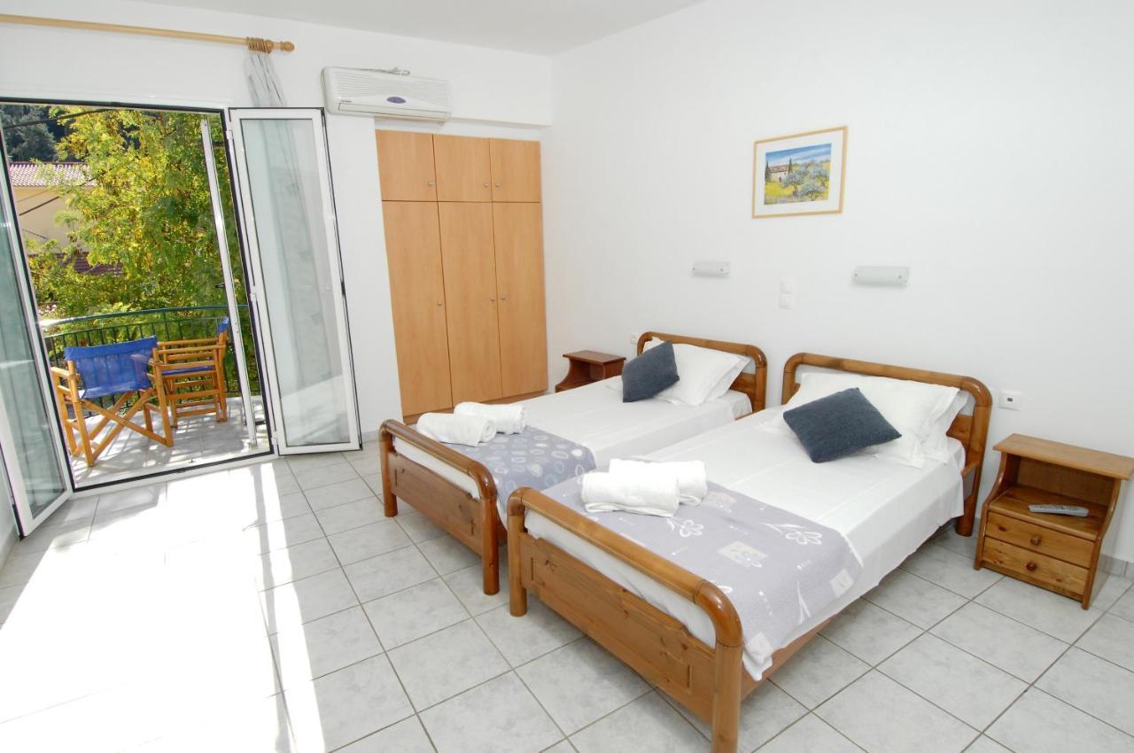 Alexis Studios And Apartments Agia Efimia 外观 照片