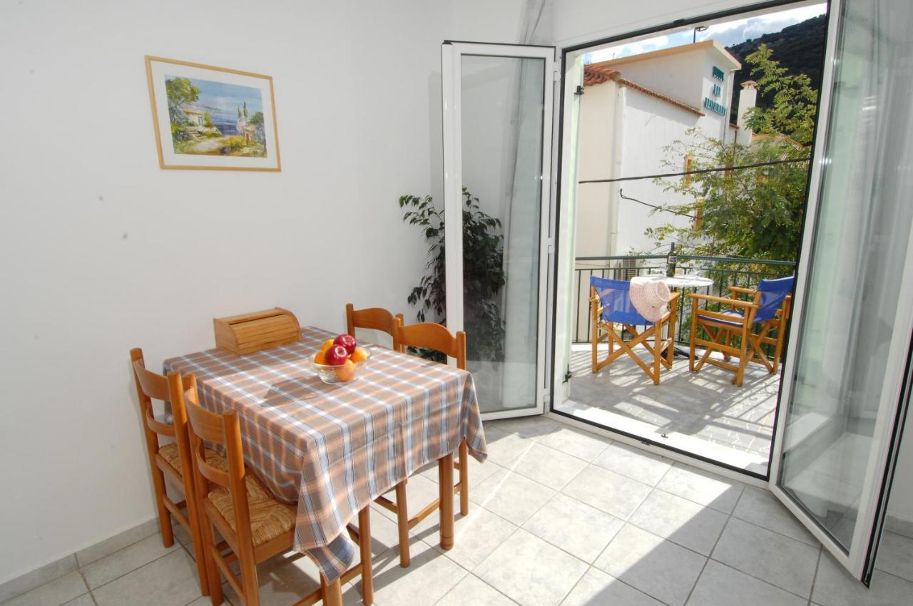 Alexis Studios And Apartments Agia Efimia 外观 照片